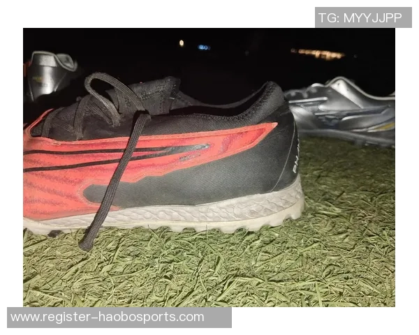 美津浓足球鞋的性能评测与使用体验分享